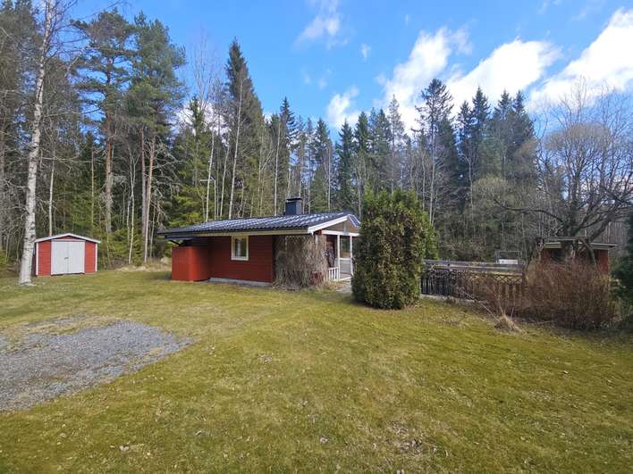 Loma-asunto, tupakeittiö, alkovi, 32 m², Irjanne