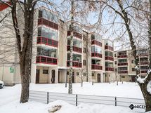 Julkisivu