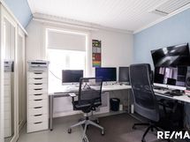 Yläkerran kolmas mh