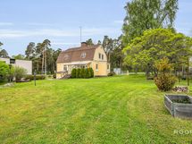 Piha - Gård