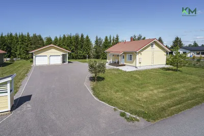 Omakotitalo, Avokeittiö, olohuone, mh, wc, khh, sauna, kph, parvi, terassi, 66 m², Oripää
