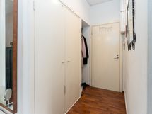 Eteinen