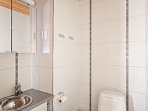 wc tilat myös kaakeloitu