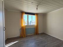 yläkerran makuuhuone