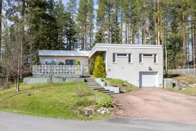 Omakotitalo, 5mh+oh+ke+2x wc+tkh+kph+s, 204 m², Palokangas