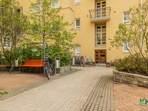 Yhtiöllä viihtyisä sisäpiha