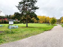 Lillhemtinpuisto ja sen vieressä kävelyreitit läheisyydessä.