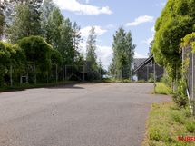 Tenniskenttä