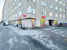 Lähikauppa on kävelyetäisyydellä.