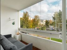 Tämä toinen parveke on makuuhuoneen yhteydessä