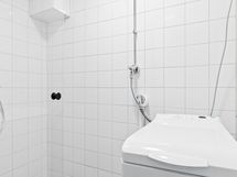 Talonmiehen asunnon kylpyhuone