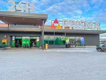 Tampereentien Prisma noin 1,5 km päässä.