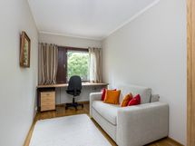 Yläkerran makuuhuone 3.