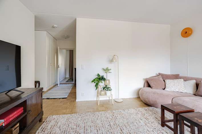 Kerrostalo, 2 h, k, s, kh, lasitettu parveke, 56,5 m², Leppävaara – pohled 3