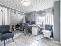 Yläkerran 2. makuuhuone