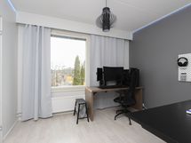 Yläkerran makuuhuone 1