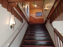 Portaat yläkertaan
