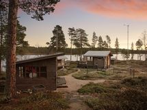 Näkymä pihasaunalle