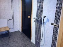 Yhteistilojen suihku