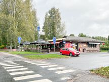 Vaiveronkadun kioskilta haet herkulliset grilliruoat ja kesällä pelaat minigolfia.