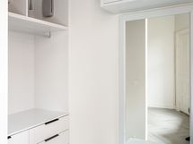 jossa runsaasti säilytystilaa!