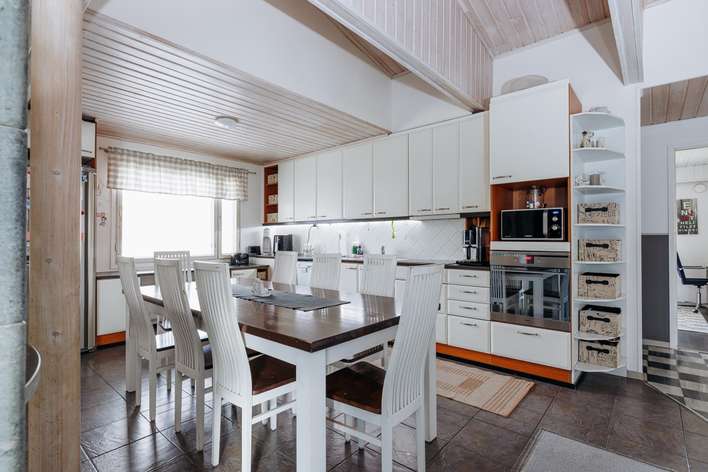 Omakotitalo, 7 h+k+s+erillinen wc, 151 m², Nurmo, Seinäjoki