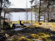 Ylhäältä rantaan päin