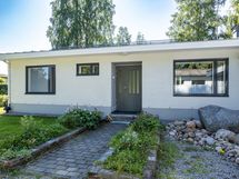 Vapaana ok-talo erinomaisella sijainnilla.