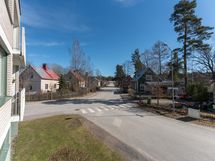 Utsikt från balkongen / Näkymä parvekkeelta