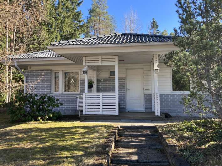 Omakotitalo, oh+k+3mh+takkah+työh+khh+ph+s, 185/224 m², Kellarpelto, Savonlinna