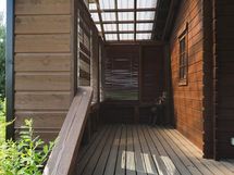 Pihasaunan sivuterassi