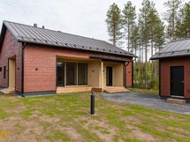 Lämmin 11m2 varasto