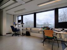 Erillinen toimistohuone, noin 17m2