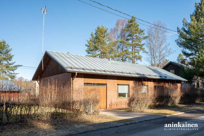 Omakotitalo, 3-5h+keittiö+takkahuone+kph+sauna+autotalli+2 varastoa, 123/183 m², Paltta - Widok 4