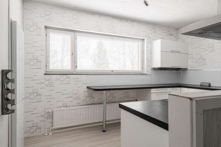 Kerrostalo, 3h + k + kph, 78 m², 8. osa / Isosanta – pohled 3