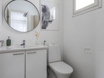 Yläkerran wc