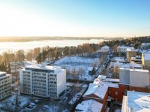 Vieressä Koulukdun kenttä, Pyhäjärvi ja Pyynikin upeat ulkoilumaastot!