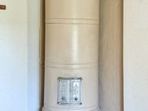 pystyuuni lämmityksen apuna