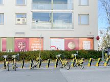 Lähikauppaan on noin 300 metrin matka.