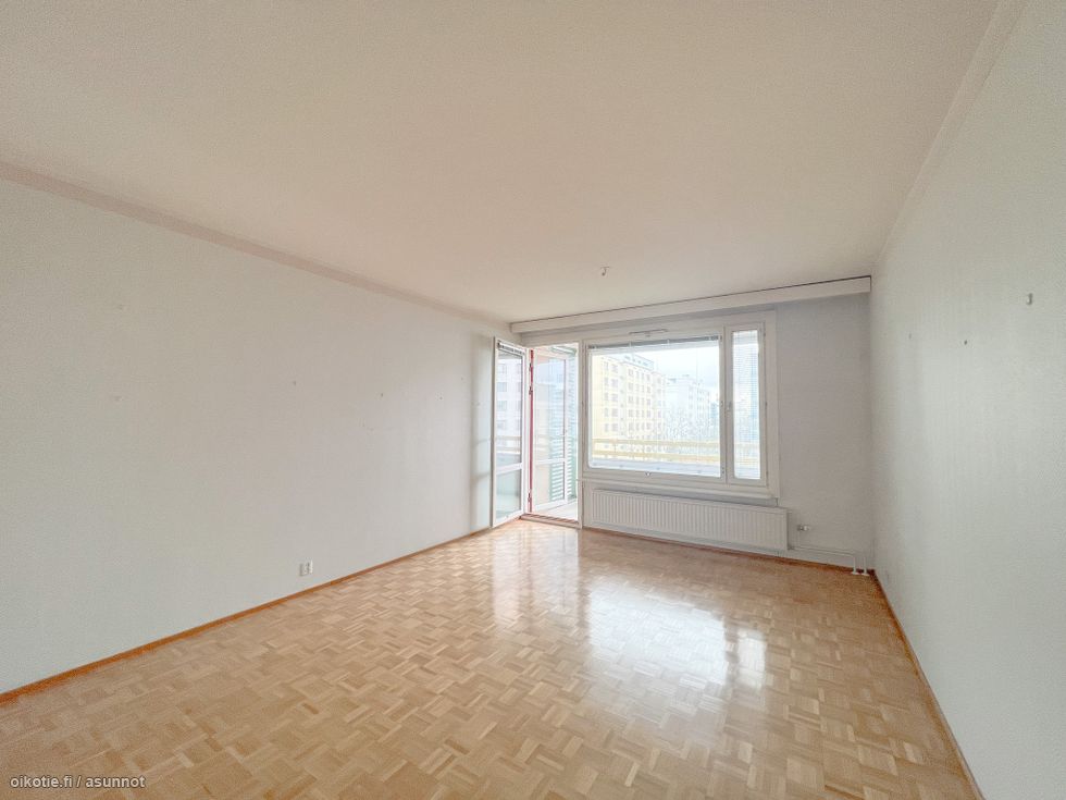 Ylimmän kerroksen siisti läpitalon koti erinomaisten palvelujen ja liikenneyhteyksien ääreltä.