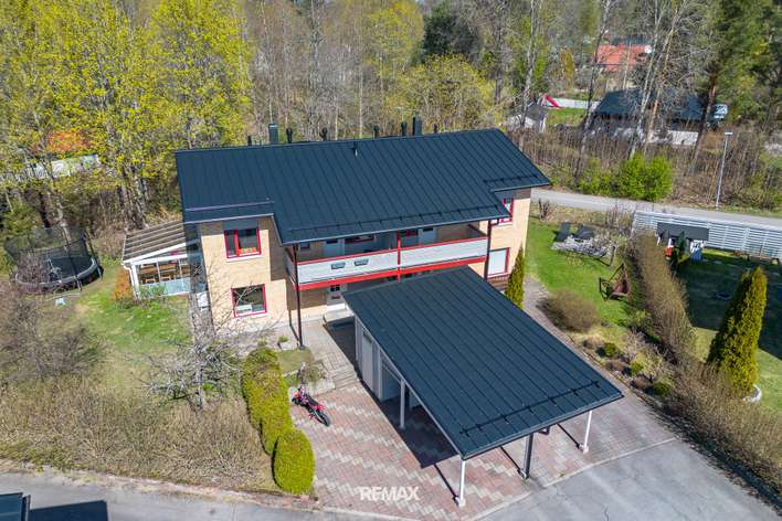 Paritalo, 5h+k+s+khh+2xerill.wc+2xterassi+parveke+autokatos, 126 m², Vatiala, Kangasala