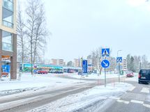 K-Supermarket Martsari sijaitsee aivan vieressä.