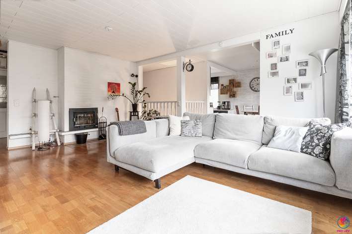 Omakotitalo, 4h+k+wc+s+khh+työhuone omalla sisäänkäynnillä+autotalli+parveke, 119/170 m², Multisilta - Näkymä 2