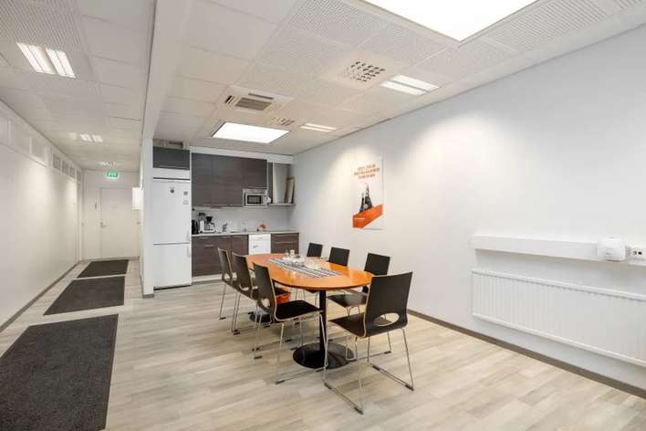 Liiketila, 317,5 m², Keskusta – pohled 3
