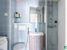 Kylpyhuone ja wc nro 1 kunnostettu