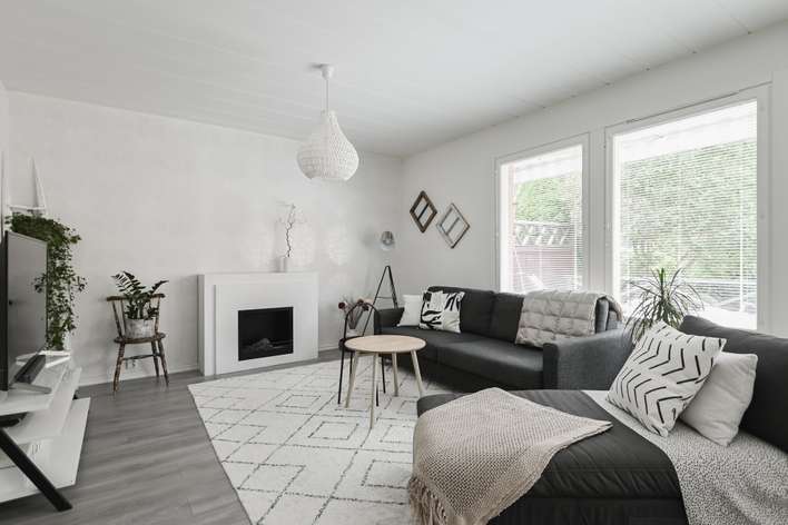 Rivitalo, Oh, 3 x mh, kph, s, wc, vh, iso terassi, ulkovarasto, autotalli, 120 m², Kilpiäinen, Lahti