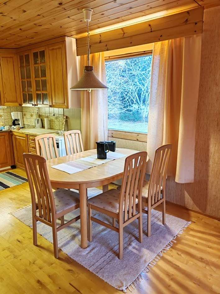 Omakotitalo, 2h + k + s, 79/121 m², Läyliäinen - Näkymä 4