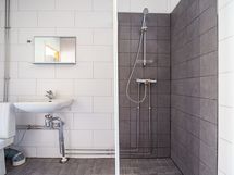 as 2 pesuhuone/wc