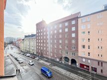 Näkymät Viidennen linjan suuntaan.