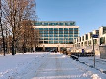 Taloyhtiön rakennukset talvella